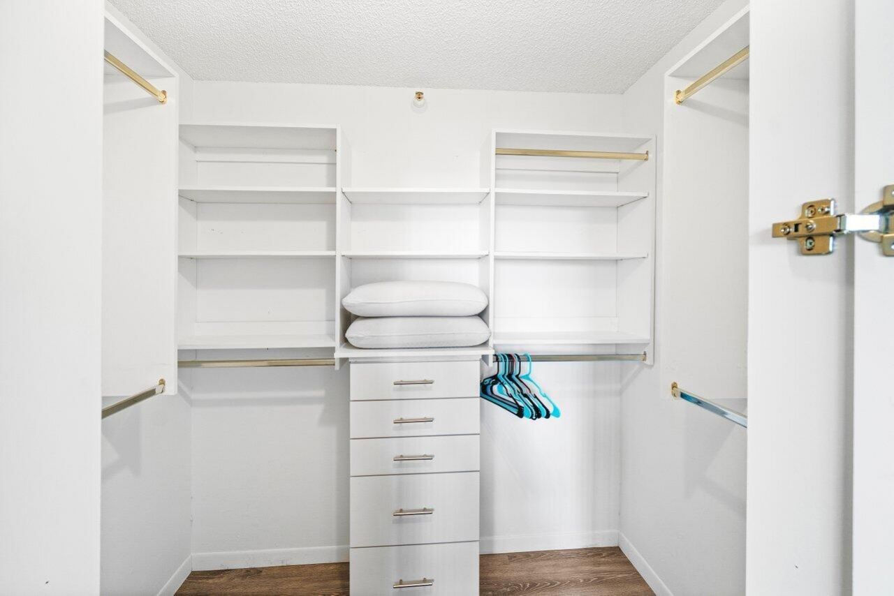 135 Yacht Club Way, Unit 204, Hypoluxo, FL 33462 Photo