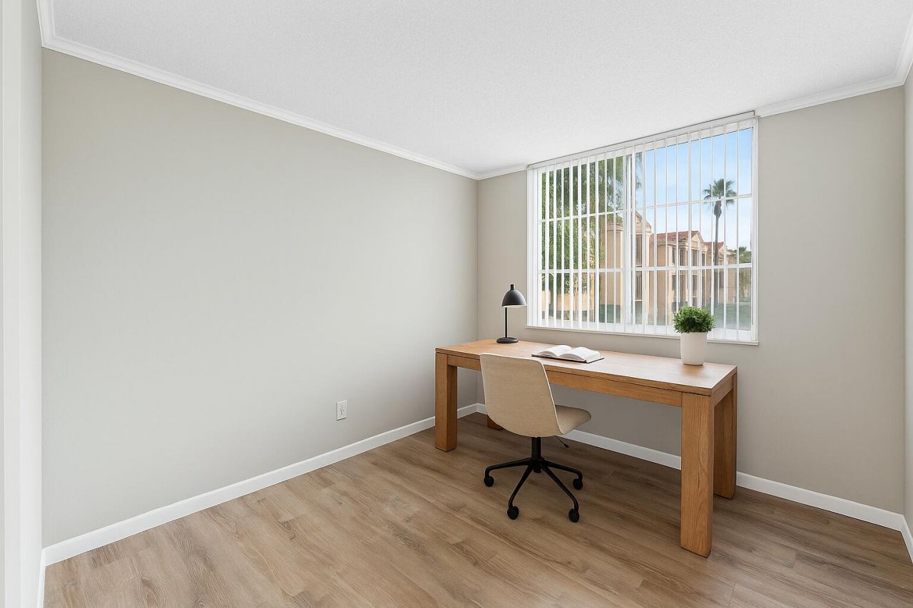 135 Yacht Club Way, Unit 204, Hypoluxo, FL 33462 Photo