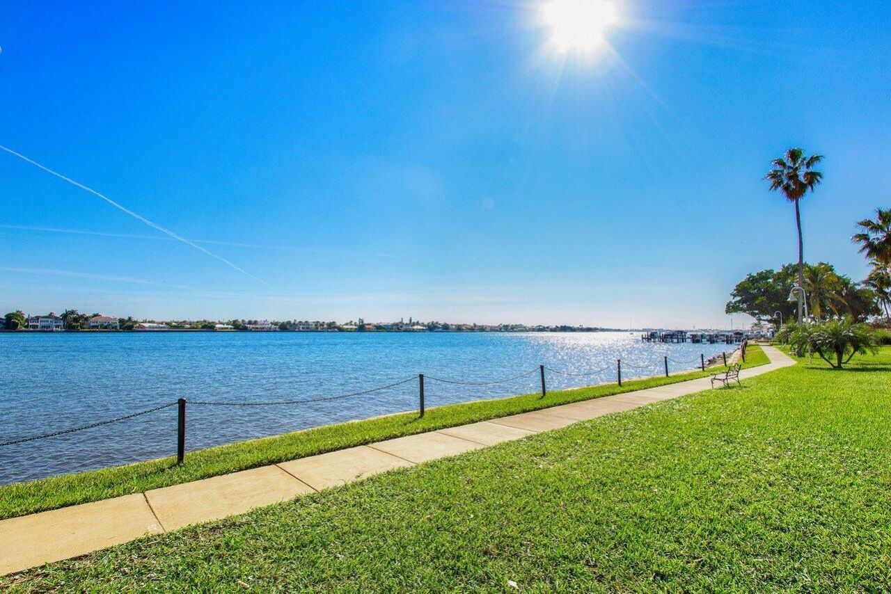 135 Yacht Club Way, Unit 204, Hypoluxo, FL 33462 Photo