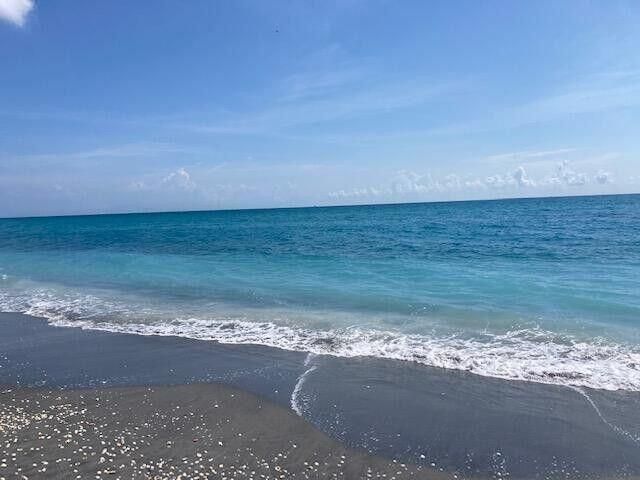 907 Marina Drive, Unit 402, North Palm Beach, FL 33408 Photo