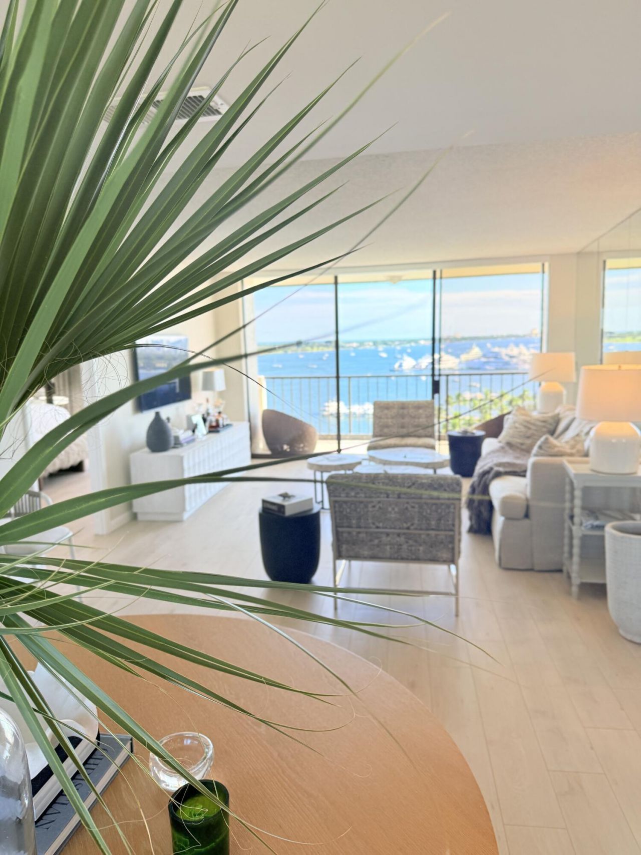 5200 N Flagler Drive, Unit 1406, West Palm Beach, FL 33407 Photo