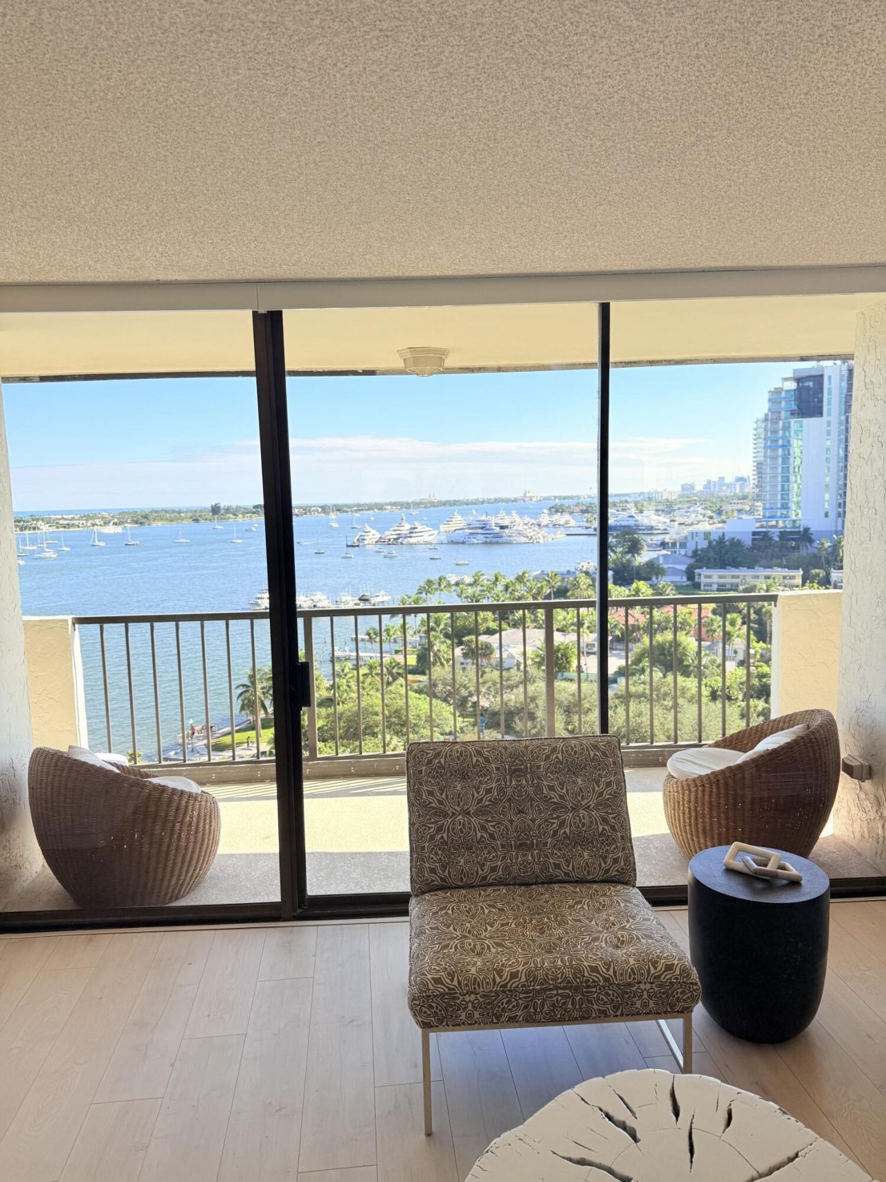 5200 N Flagler Drive, Unit 1406, West Palm Beach, FL 33407 Photo