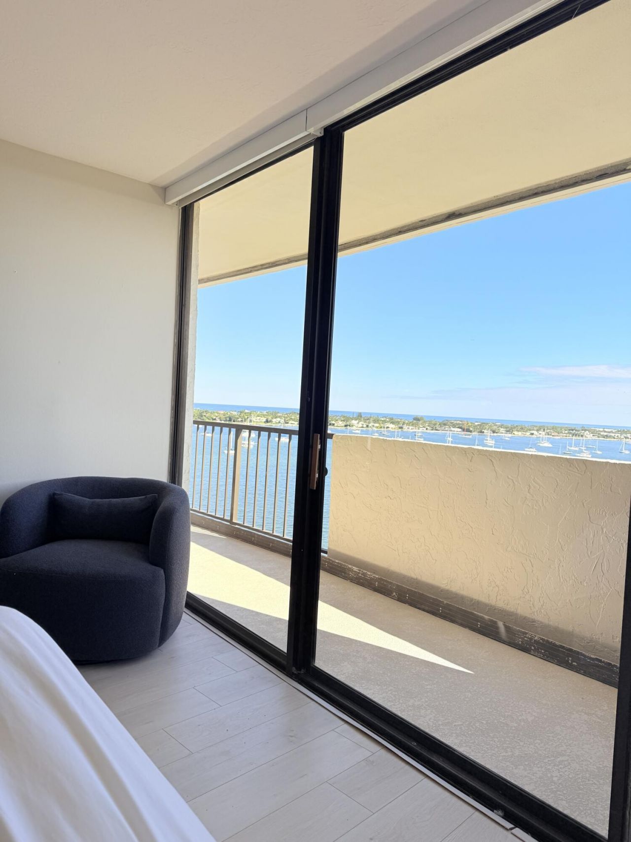 5200 N Flagler Drive, Unit 1406, West Palm Beach, FL 33407 Photo