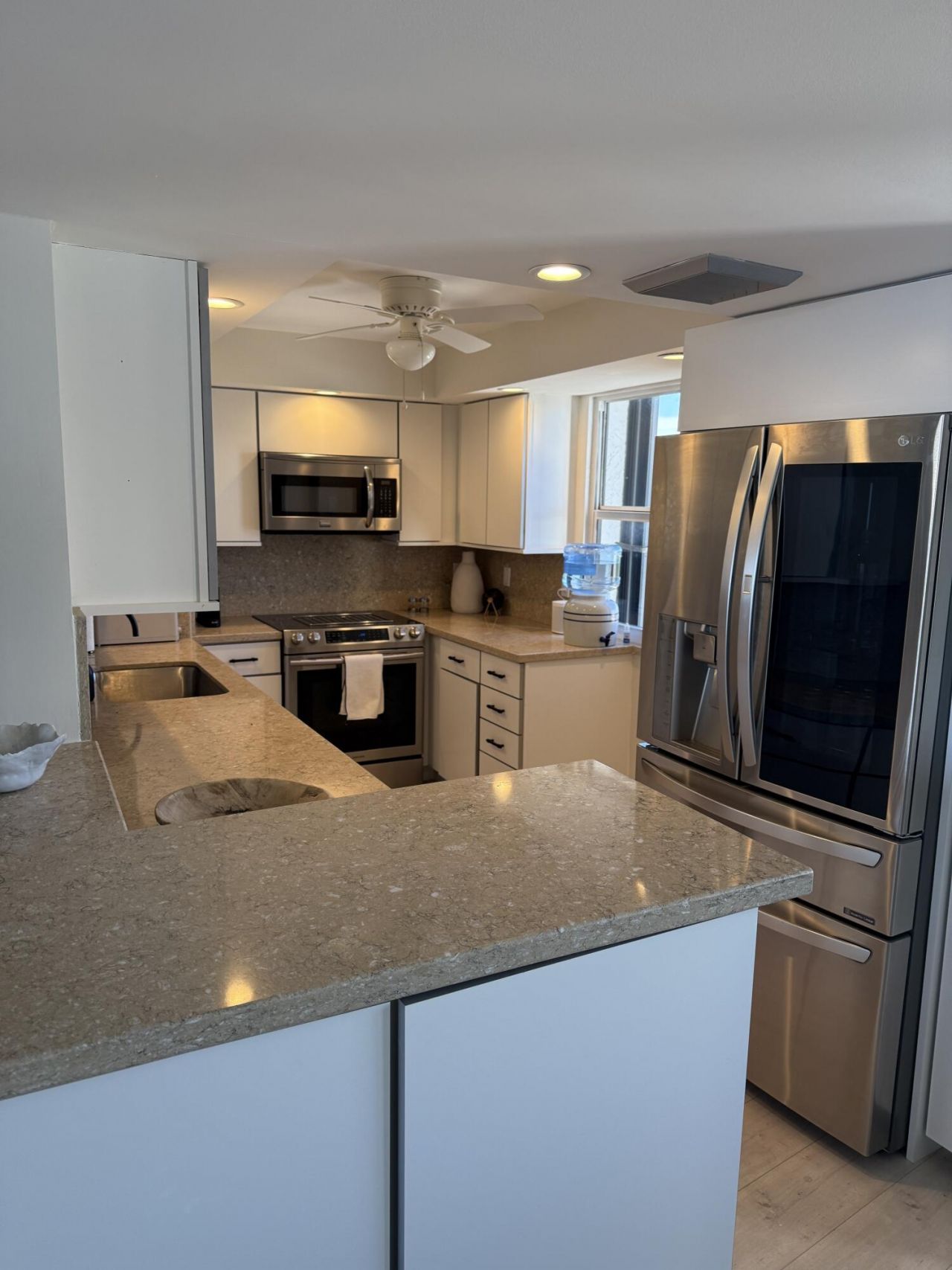 5200 N Flagler Drive, Unit 1406, West Palm Beach, FL 33407 Photo