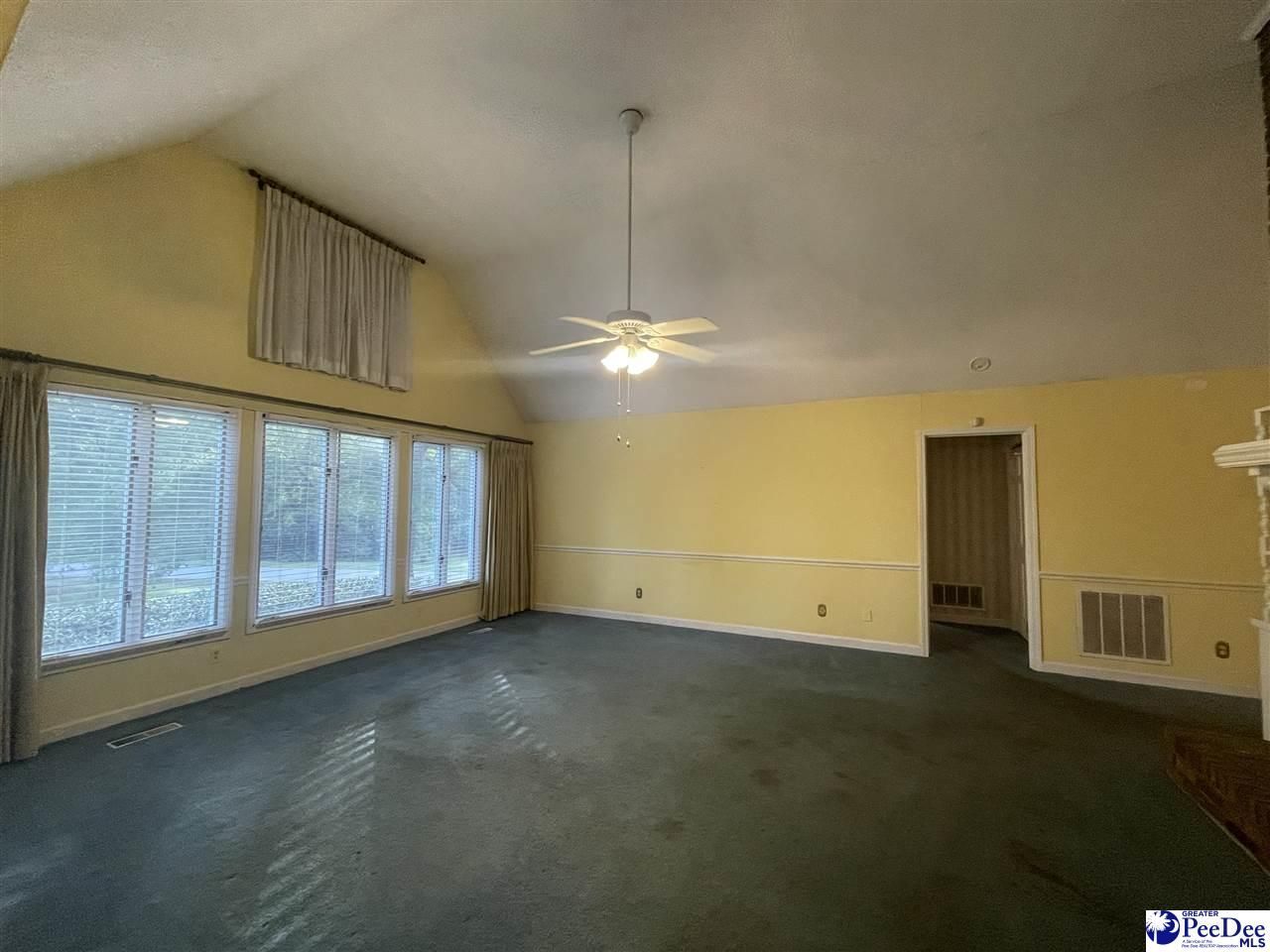 607 Ascot Drive Photo 18