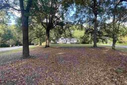 607 Ascot Drive photo 4