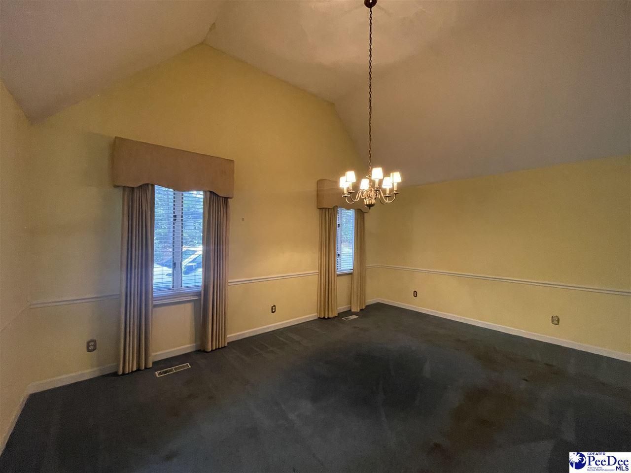 607 Ascot Drive Photo 21