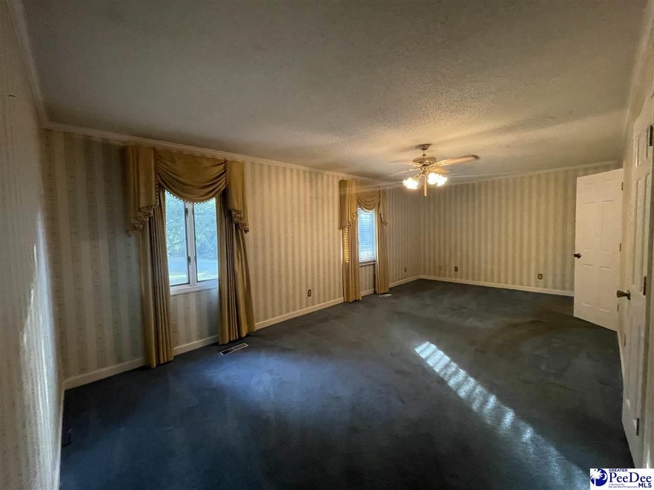 607 Ascot Drive Photo 25