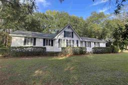 607 Ascot Drive photo 4