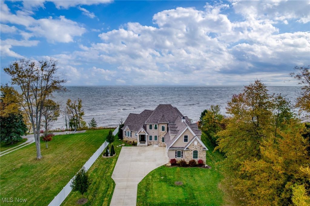 9153 Jordan Drive, Mentor, OH 44060