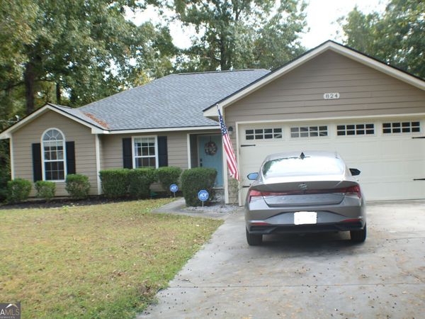 824 E Hilton Avenue, Kingsland, GA 31548