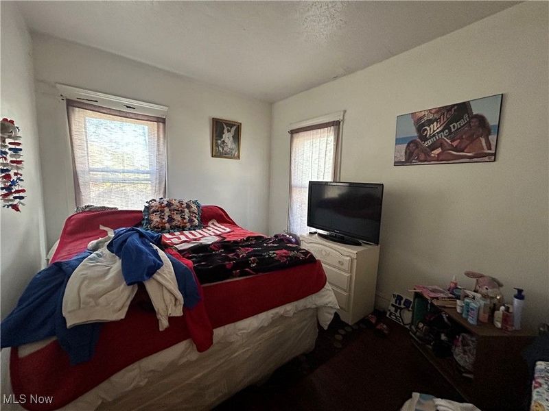 1012 E 72nd Place, Cleveland, OH 44103 Photo 18