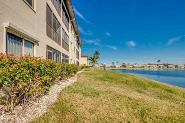 11110 Caravel Cir, Unit 205, Fort Myers, FL 33908 Photo