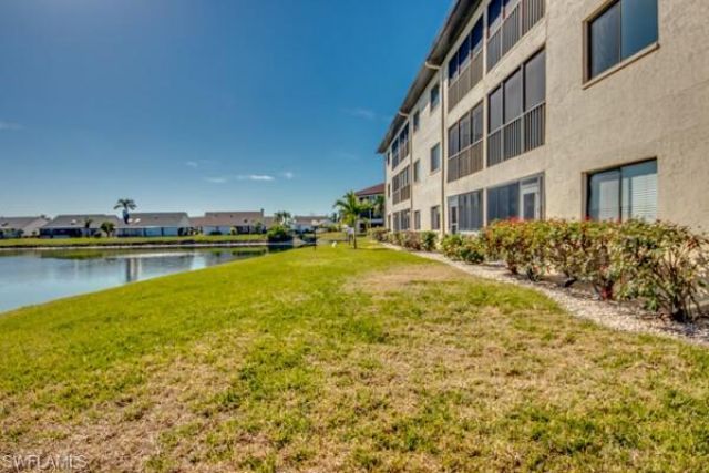 11110 Caravel Cir, Unit 205, Fort Myers, FL 33908 Photo