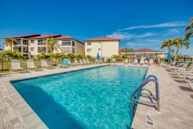 11110 Caravel Cir, Unit 205, Fort Myers, FL 33908 Photo