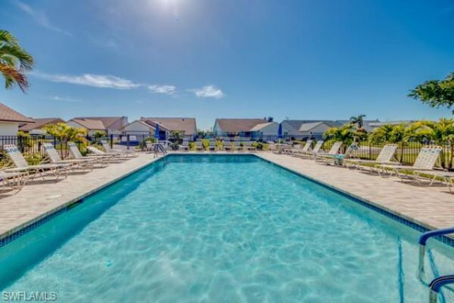 11110 Caravel Cir, Unit 205, Fort Myers, FL 33908 Photo