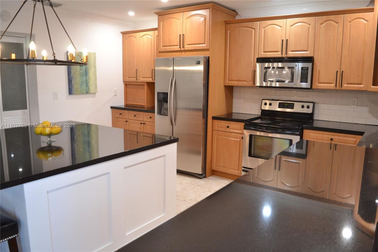 3221 SW 93rd Pl, Miami, FL 33165 Photo