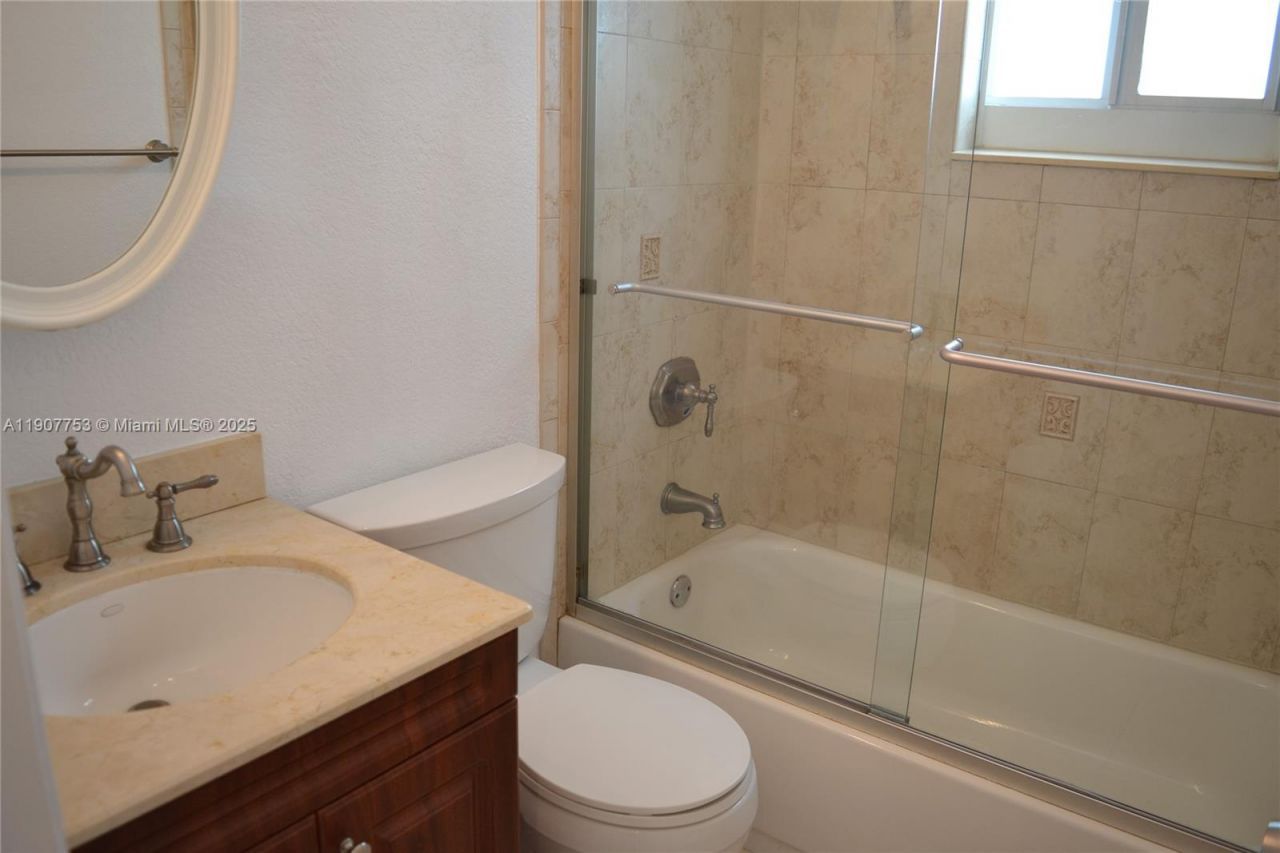 3221 SW 93rd Pl, Miami, FL 33165 Photo