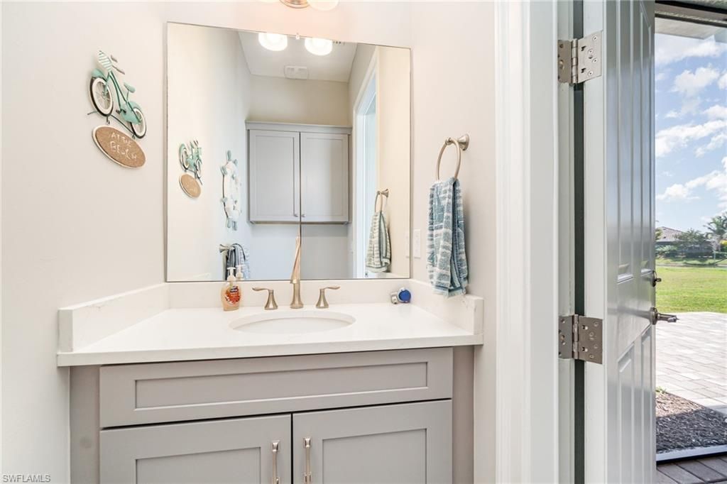 16813 Bay Island Ct, Bonita Springs, FL 34135 Photo