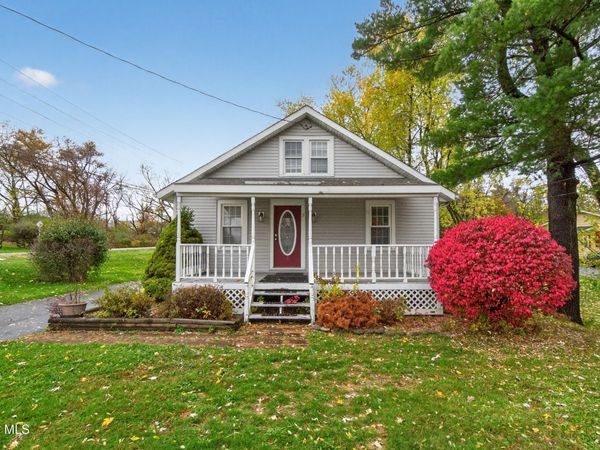 3 Old Troy Road, East Greenbush, NY 12061