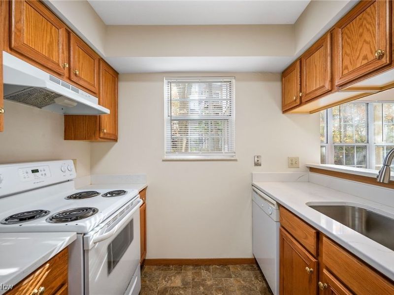 1110 Stoney Run Trail, Broadview Heights, OH 44147 Photo 10