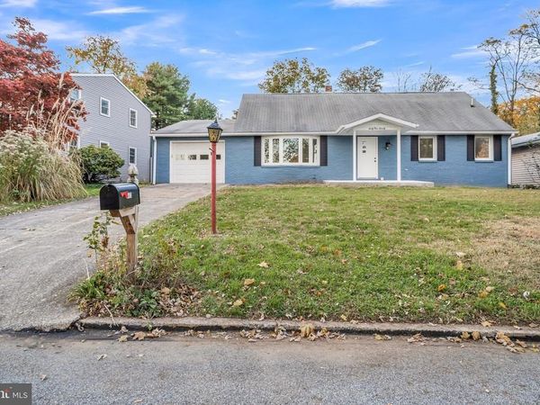 6470 COLCHESTER AVENUE, HARRISBURG, PA 17111