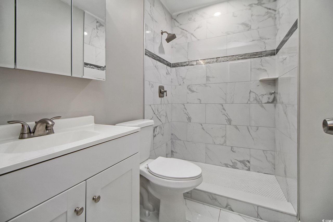 746 Gumbo Limbo Ln. Photo 18