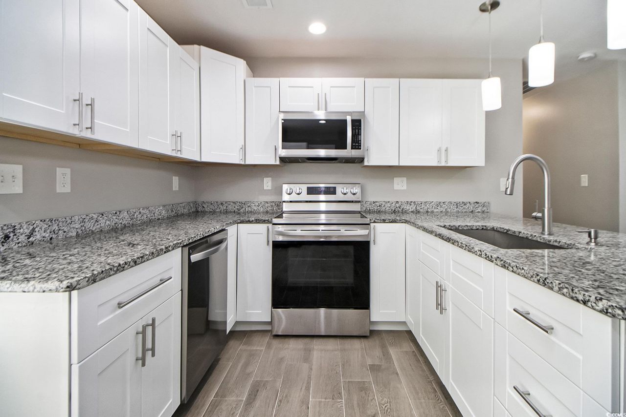 746 Gumbo Limbo Ln. Photo 6