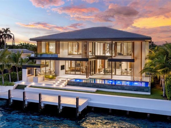 11404 N Bayshore Dr, North Miami, FL 33181