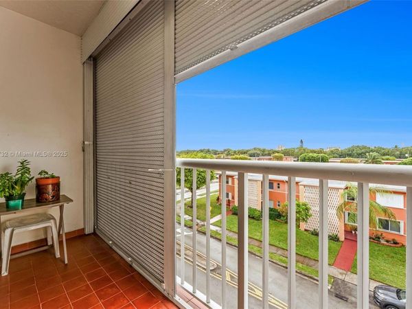 3661 SW 9th Ter, Unit 402, Miami, FL 33135