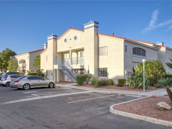 2725 S Nellis Boulevard, Unit 2049, Las Vegas, NV 89121