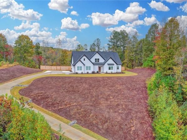 612 Walker Court, Canton, GA 30115