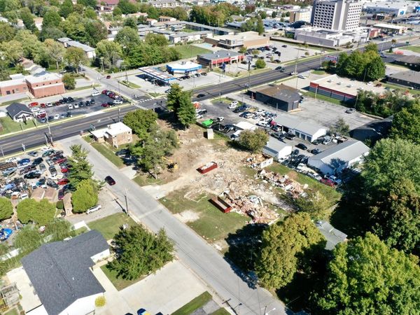 1544 E Kearney Street, Springfield, MO 65803