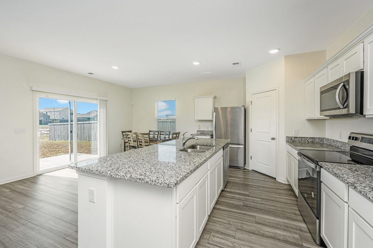 583 Polaris Way Photo 17