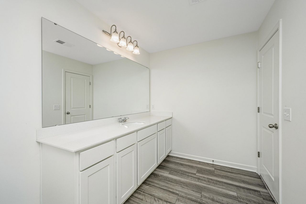 583 Polaris Way Photo 30