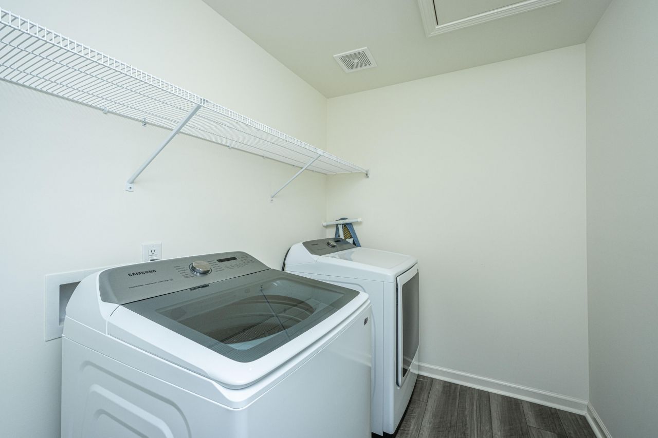 583 Polaris Way Photo 43