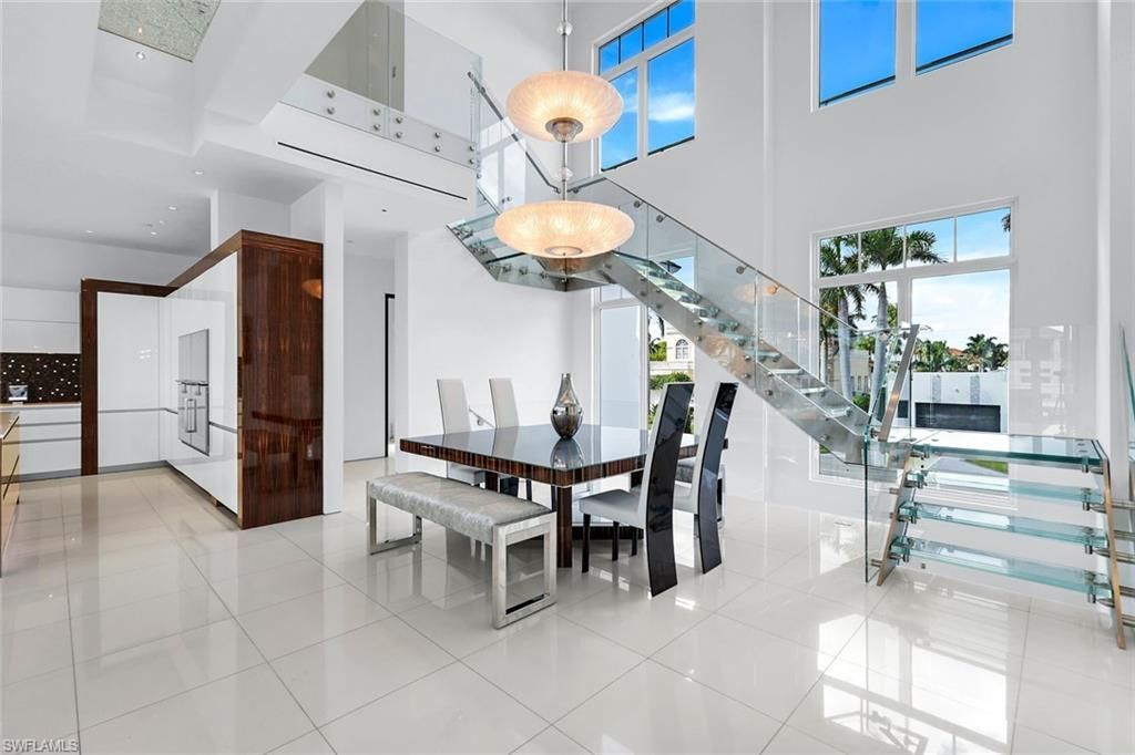 260 Channel Dr, Naples, FL 34108 Photo