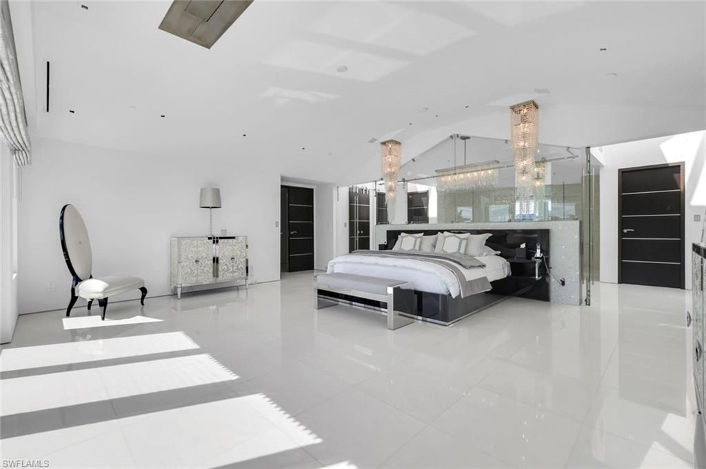 260 Channel Dr, Naples, FL 34108 Photo