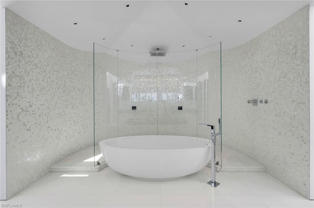 260 Channel Dr, Naples, FL 34108 Photo