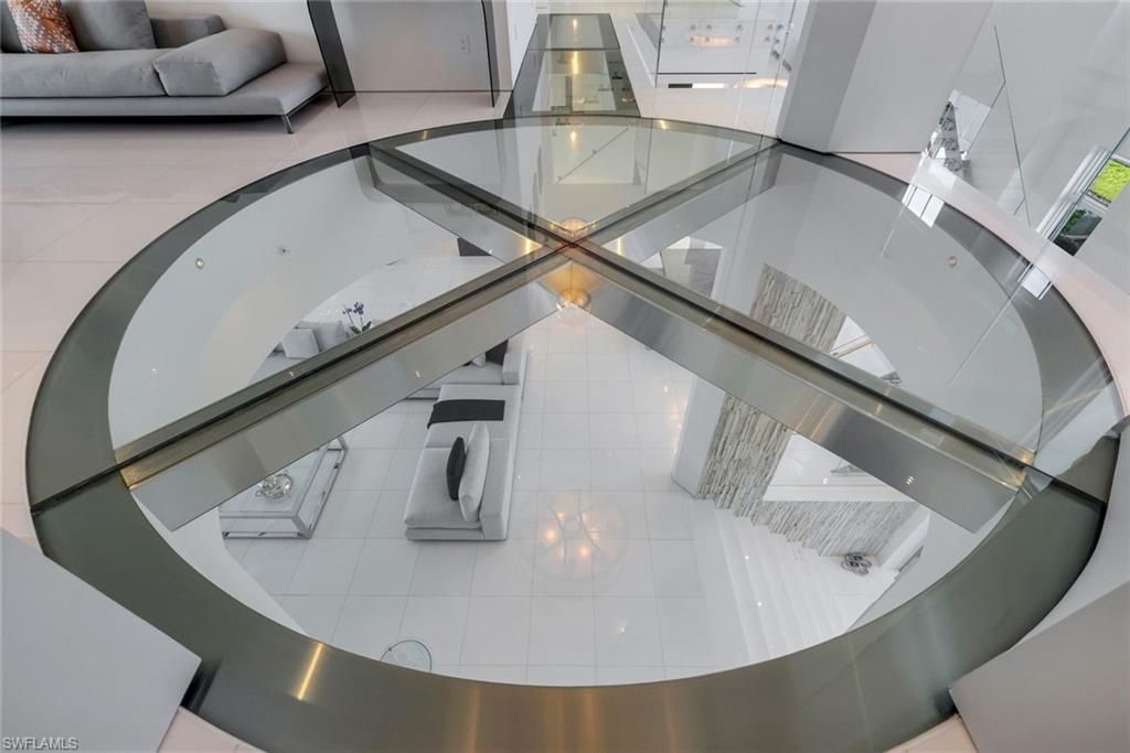 260 Channel Dr, Naples, FL 34108 Photo