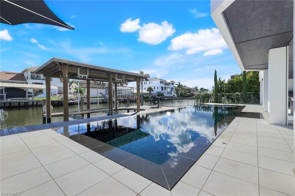 260 Channel Dr, Naples, FL 34108 Photo