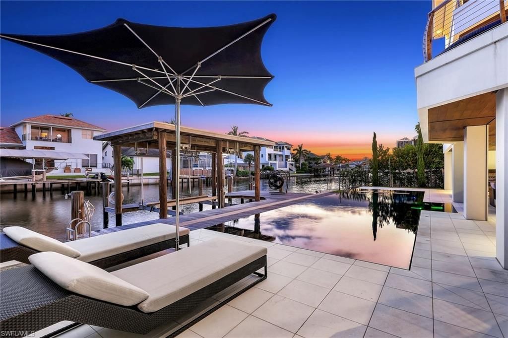 260 Channel Dr, Naples, FL 34108 Photo