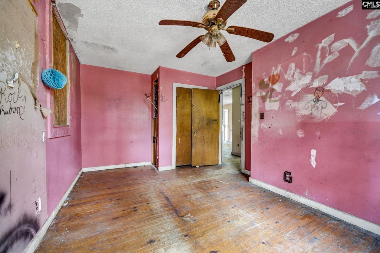 8857 Sc-215 Photo 16