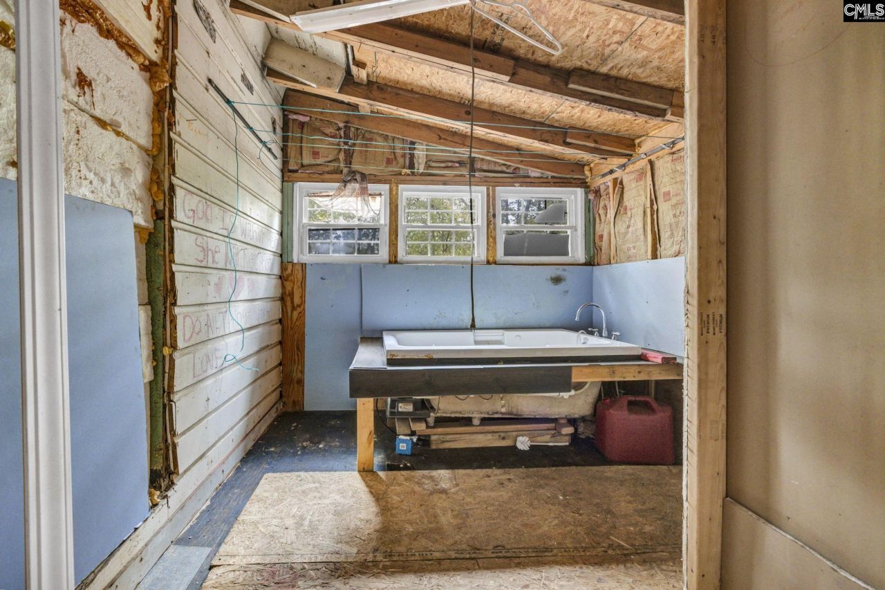 8857 Sc-215 Photo 20