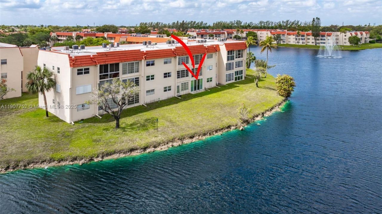 2931 E Sunrise Lakes Dr, Unit 109, Sunrise, FL 33322 Photo