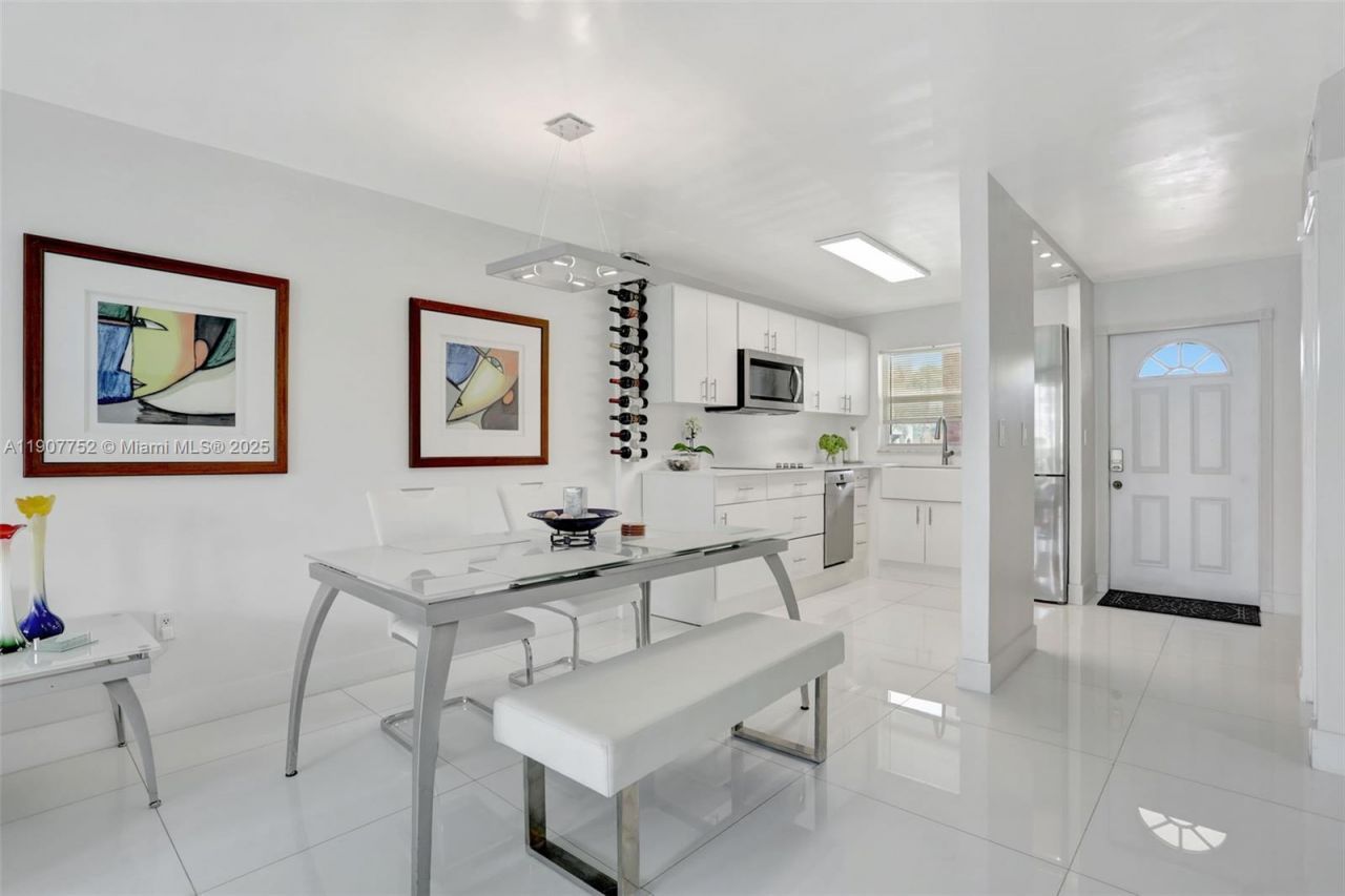 2931 E Sunrise Lakes Dr, Unit 109, Sunrise, FL 33322 Photo