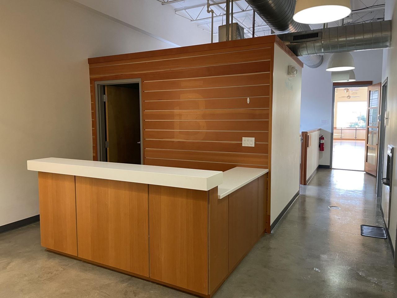 484 King Street Photo 12