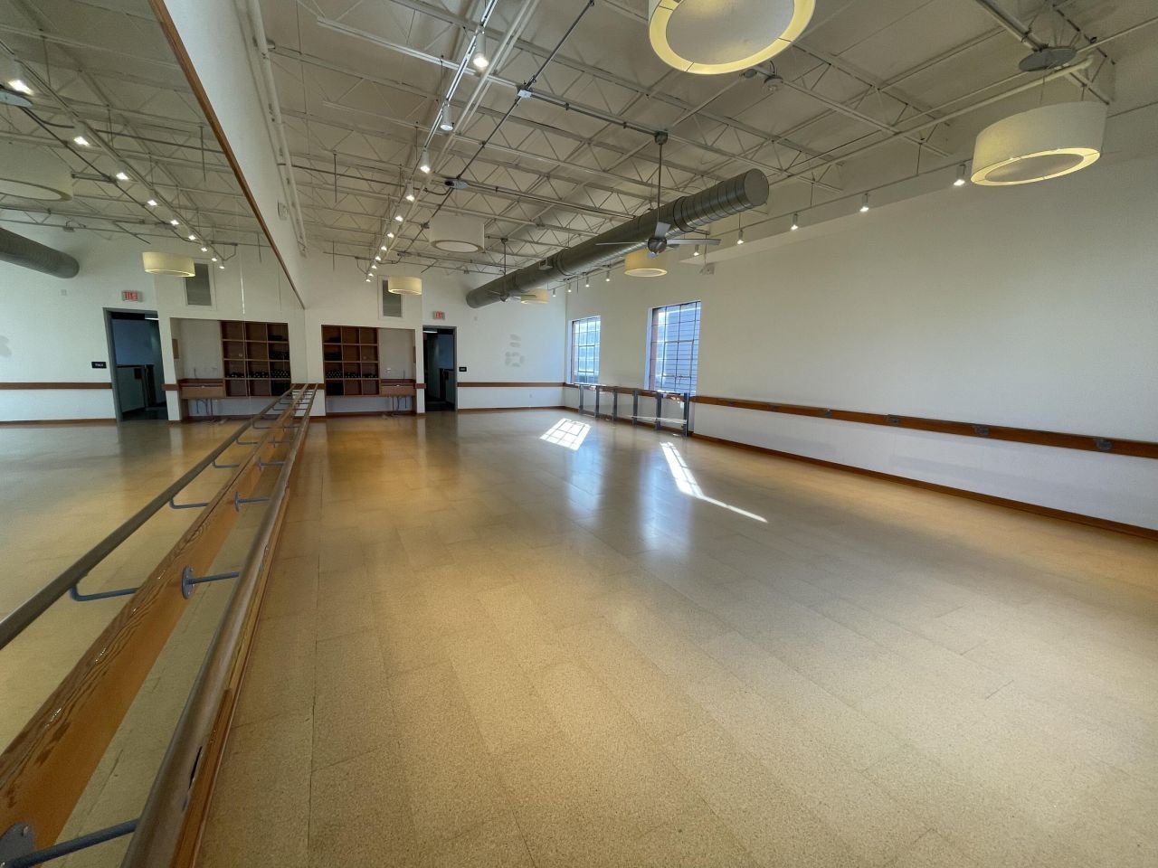 484 King Street Photo 21