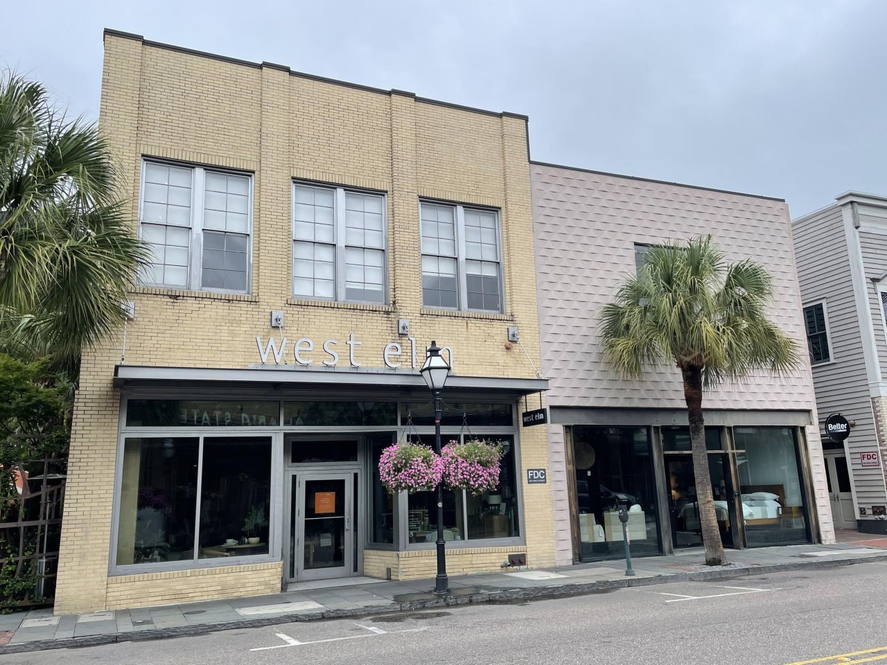 484 King Street Photo 4