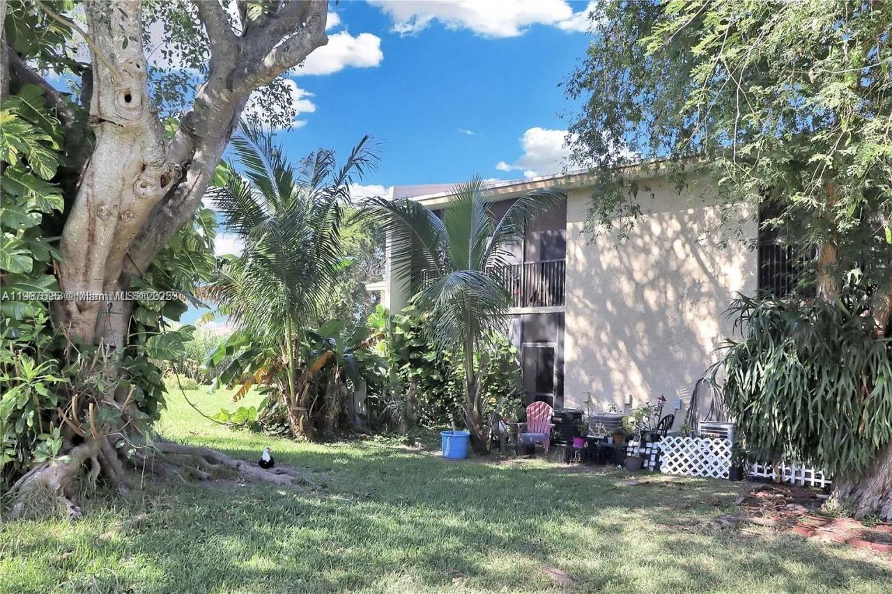 10370 SW 220th St, Unit 218, Cutler Bay, FL 33190 Photo